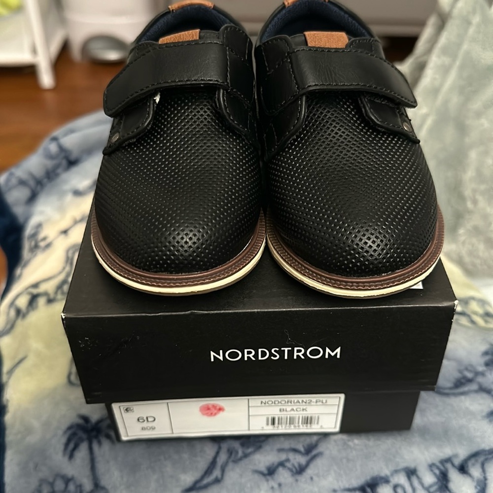 Nordstrom Toddler boys size 6 dress shoe